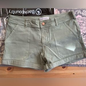 Women’s Backcountry Super Stretch Twill Shorts